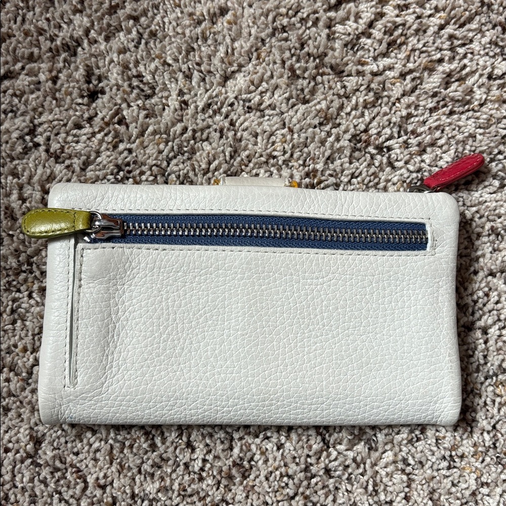 Brighton White Leather Wallet - Picture 2 of 13